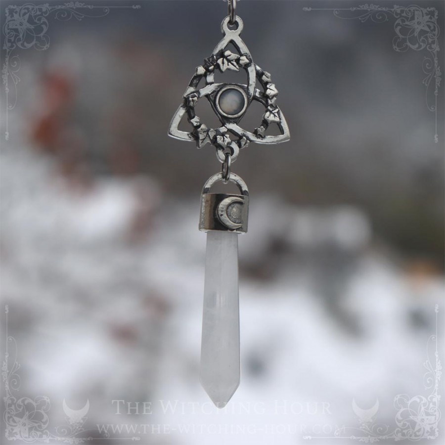 Collier pendule triquetra en pierre de lune et quartz