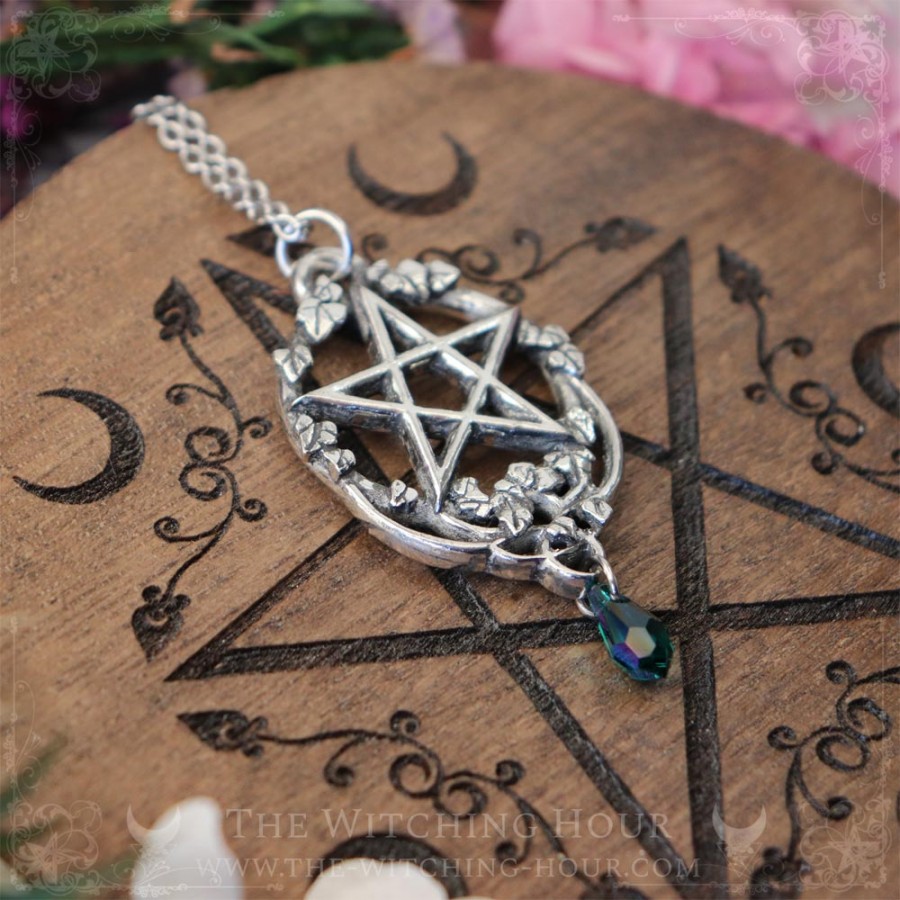 Pendentif pentacle elfique entouré de feuilles de lierre, bijou païen et ésotérique