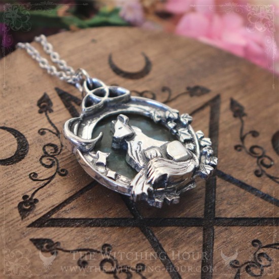 Fox pendant surrounded by a celtic triquetra, a moon crescent and leaves, pagan jewelry