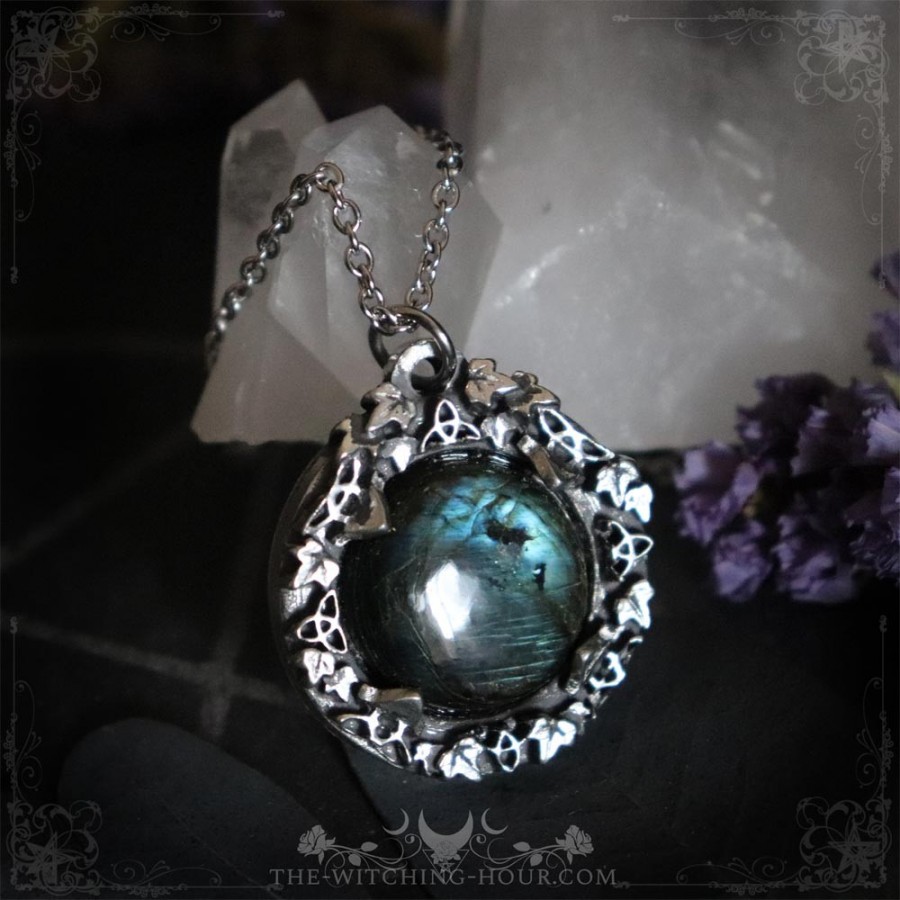 Pendentif celtique en labradorite bleue