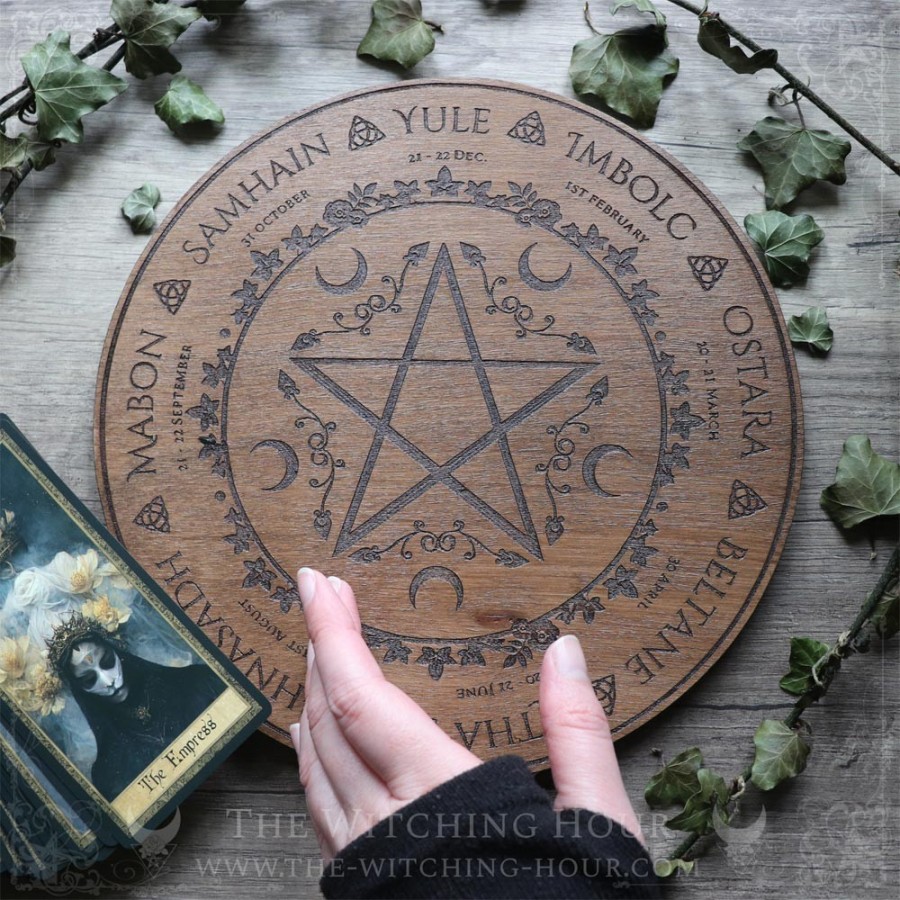 Roue de l'année pentacle Wicca