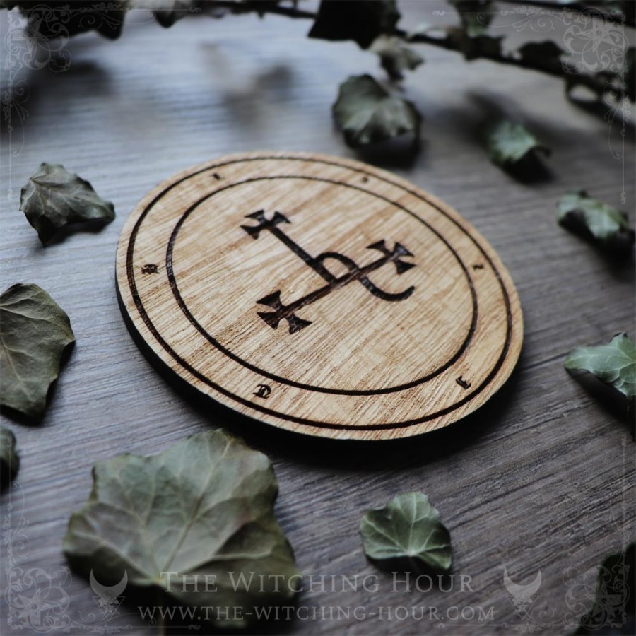 Sigil of Lilith altar ornament