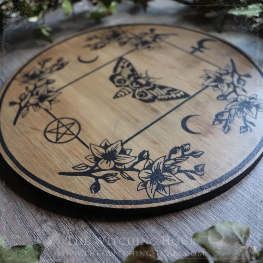 Planche de divination moth et symbole de Lilith la lune noire