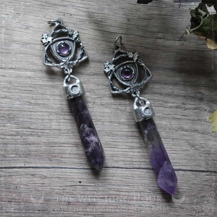 Triquetra pendulum necklace with amethyst