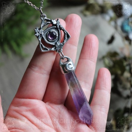 Triquetra pendulum necklace with amethyst