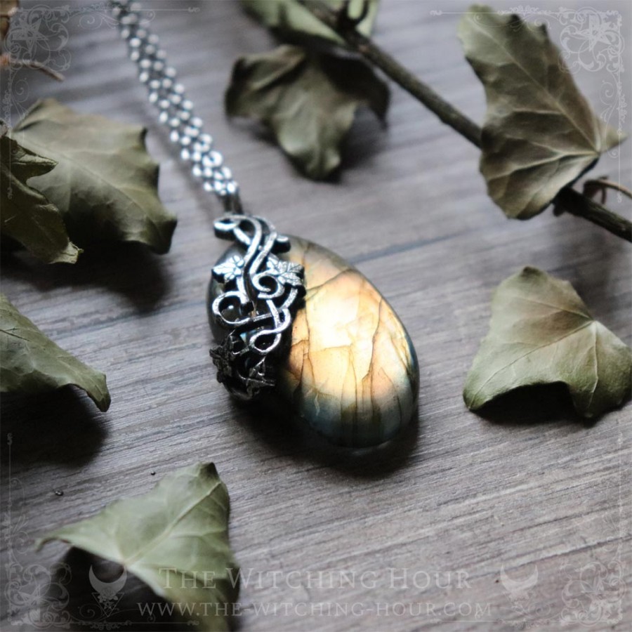 Pendentif en labradorite dorée