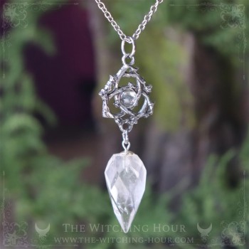 Collier pendule triquetra en cristal de roche et aquamarine